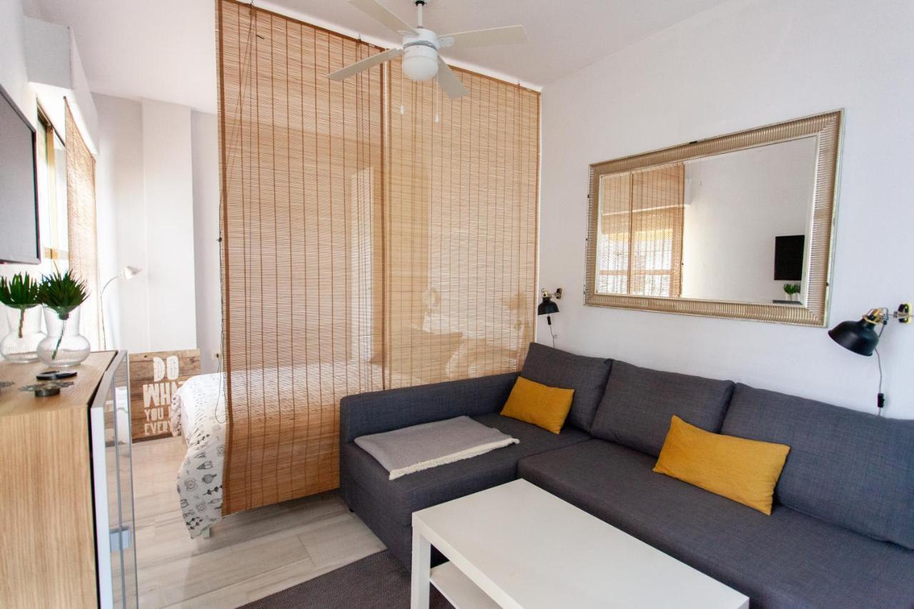 Pikis Apartment Center 1 Севилья Экстерьер фото